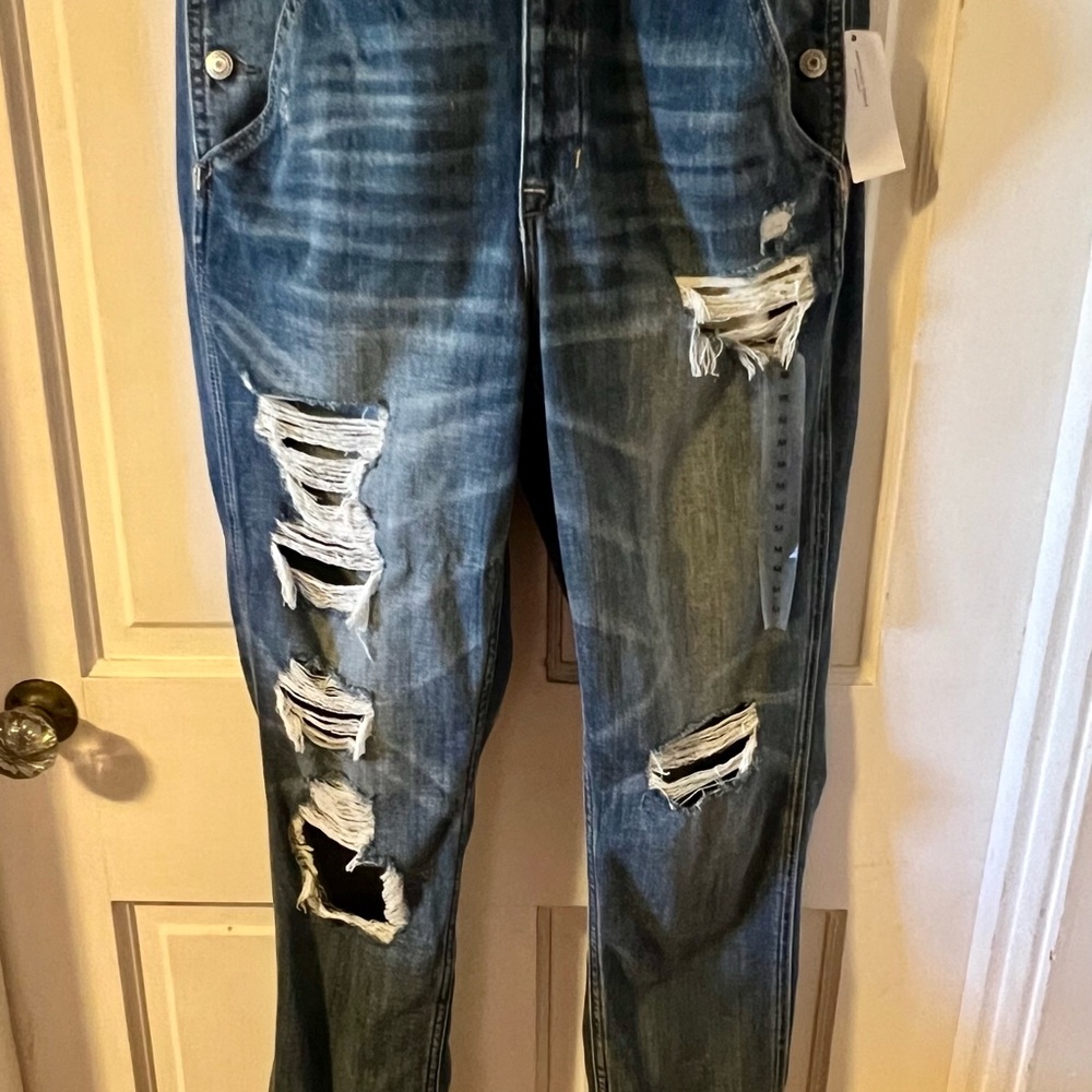 American Eagle distressed overalls - Picture 5 of 8